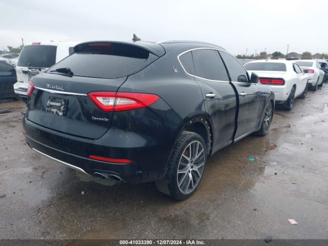 Photo 3 VIN: ZN661XUL8HX250673 - MASERATI LEVANTE 