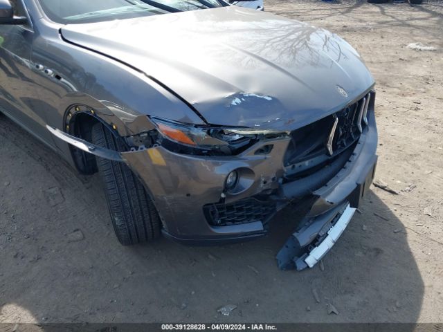 Photo 5 VIN: ZN661XUL8HX253332 - MASERATI LEVANTE 