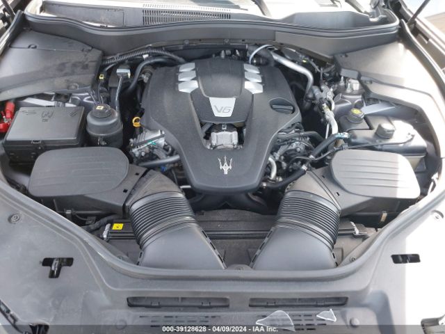 Photo 9 VIN: ZN661XUL8HX253332 - MASERATI LEVANTE 