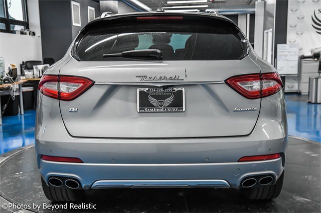 Photo 8 VIN: ZN661XUL8JX294288 - MASERATI LEVANTE 