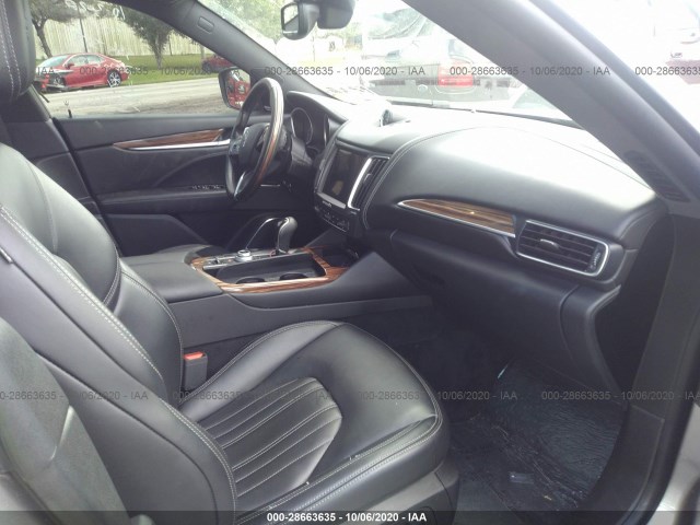 Photo 4 VIN: ZN661XUL9HX243165 - MASERATI LEVANTE 