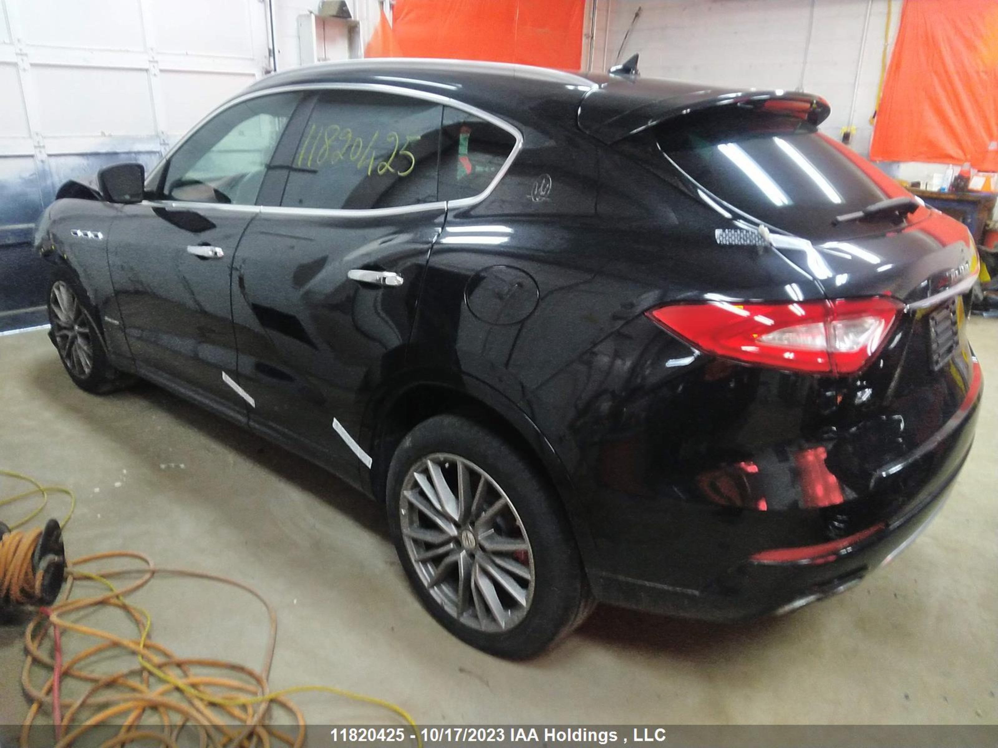 Photo 2 VIN: ZN661XUL9KX334816 - MASERATI LEVANTE 