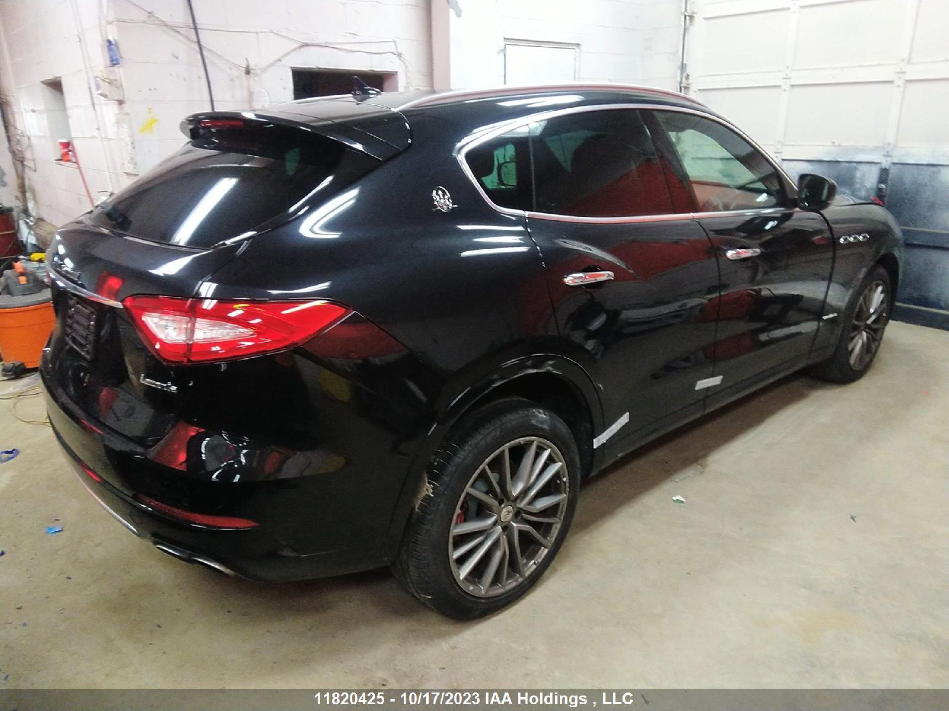 Photo 3 VIN: ZN661XUL9KX334816 - MASERATI LEVANTE 