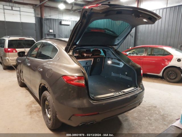 Photo 2 VIN: ZN661XUS2JX303672 - MASERATI LEVANTE 