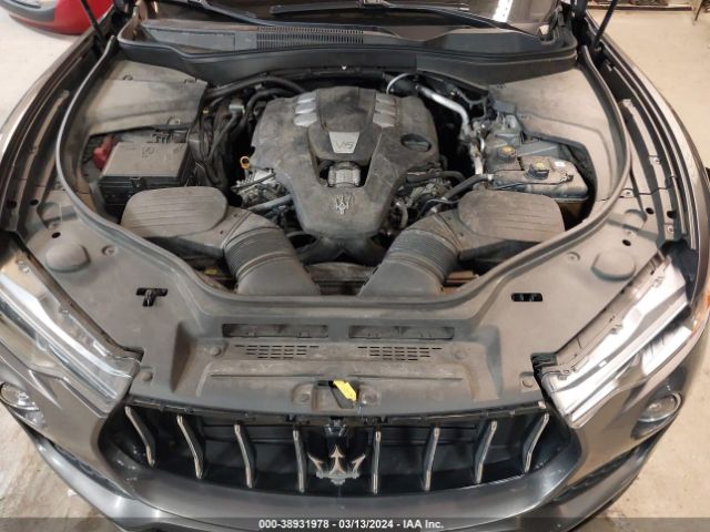 Photo 9 VIN: ZN661XUS2JX303672 - MASERATI LEVANTE 