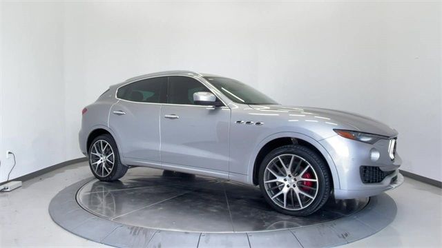 Photo 2 VIN: ZN661XUS4HX250533 - MASERATI LEVANTE 