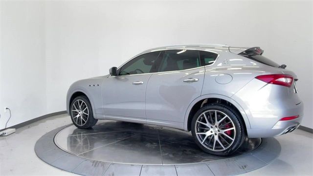 Photo 6 VIN: ZN661XUS4HX250533 - MASERATI LEVANTE 