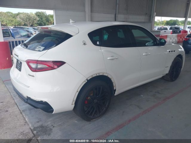 Photo 3 VIN: ZN661XUS4KX333791 - MASERATI LEVANTE 