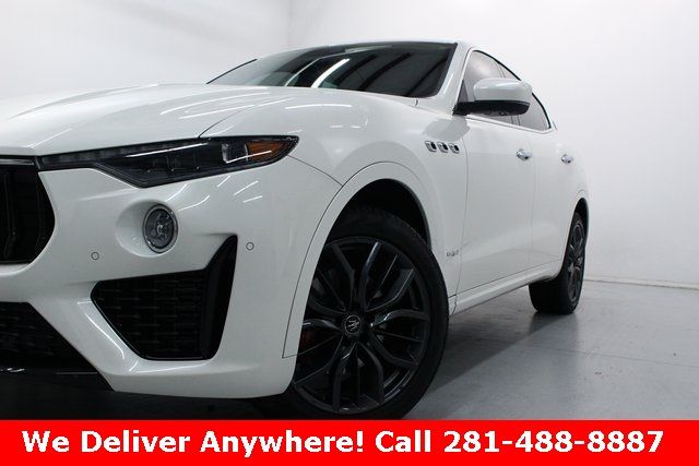 Photo 1 VIN: ZN661XUS4KX337369 - MASERATI LEVANTE 