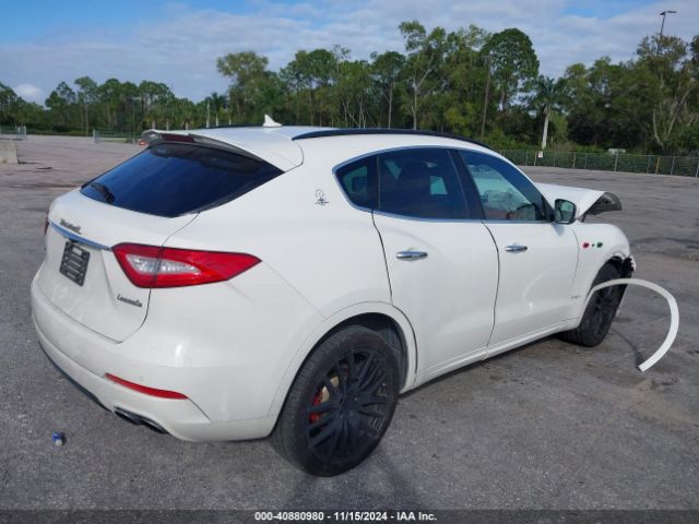 Photo 3 VIN: ZN661XUS5JX294501 - MASERATI LEVANTE 