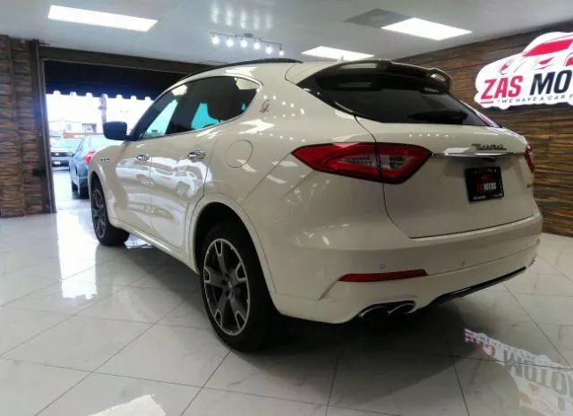 Photo 2 VIN: ZN661XUS8HX234335 - MASERATI LEVANTE 