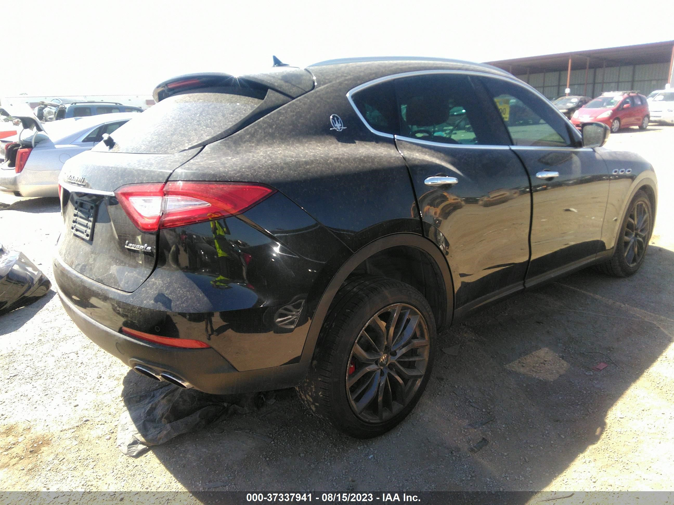 Photo 3 VIN: ZN661YUA2JX302079 - MASERATI LEVANTE 