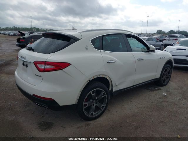 Photo 3 VIN: ZN661YUA8HX241248 - MASERATI LEVANTE 