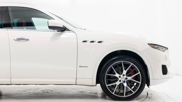 Photo 8 VIN: ZN661YUL5JX295940 - MASERATI LEVANTE 