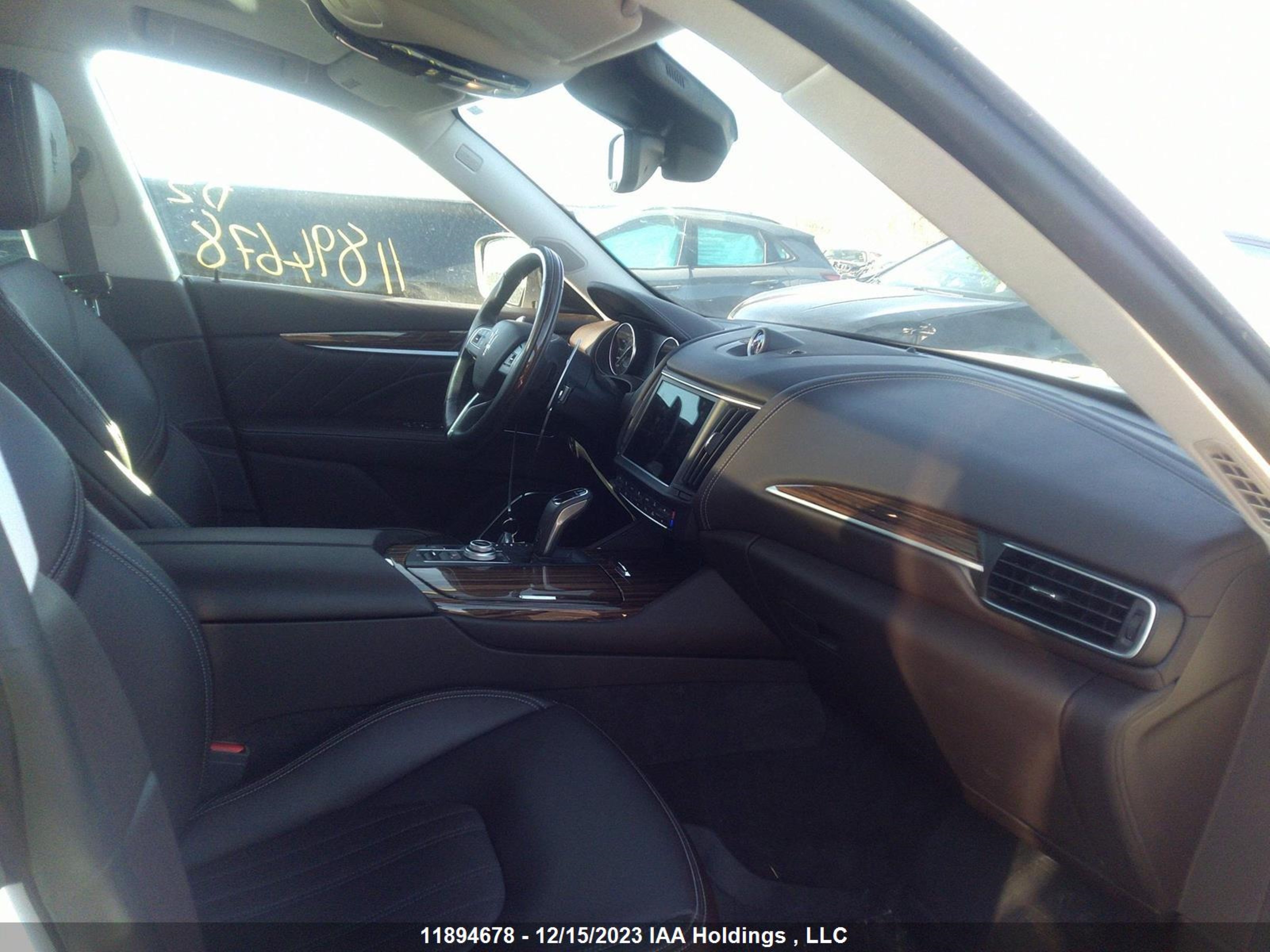 Photo 4 VIN: ZN661YULXMX364738 - MASERATI LEVANTE 