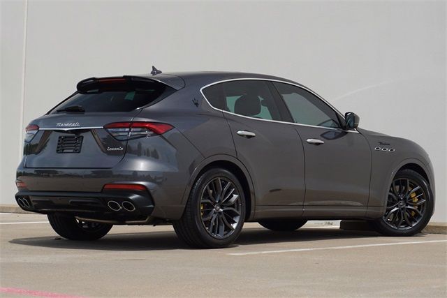 Photo 1 VIN: ZN661YUM2NX386467 - MASERATI LEVANTE 