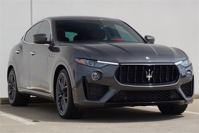 Photo 5 VIN: ZN661YUM2NX386467 - MASERATI LEVANTE 