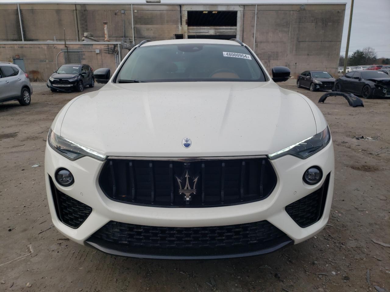 Photo 4 VIN: ZN661YUM3NX398921 - MASERATI NULL 