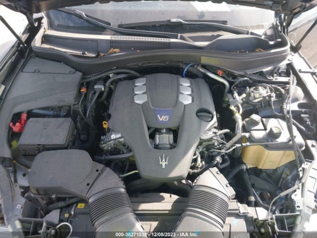 Photo 9 VIN: ZN661YUM4NX381612 - MASERATI LEVANTE 