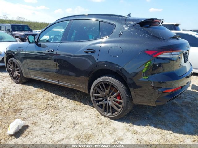 Photo 2 VIN: ZN661YUM4NX390665 - MASERATI LEVANTE 