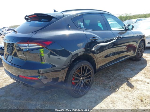 Photo 3 VIN: ZN661YUM4NX390665 - MASERATI LEVANTE 