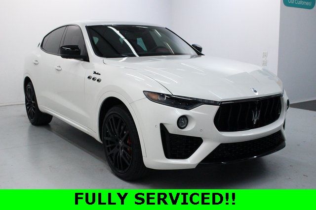 Photo 3 VIN: ZN661YUM7NX381524 - MASERATI LEVANTE 