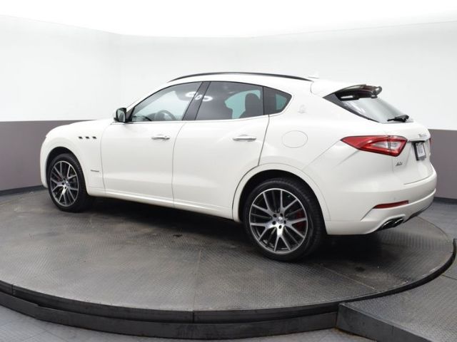 Photo 3 VIN: ZN661YUS0JX269737 - MASERATI LEVANTE 