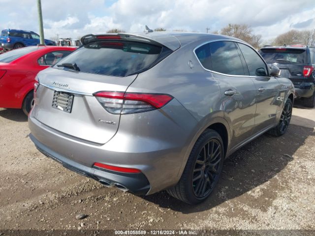 Photo 3 VIN: ZN661YUS1MX378504 - MASERATI LEVANTE 