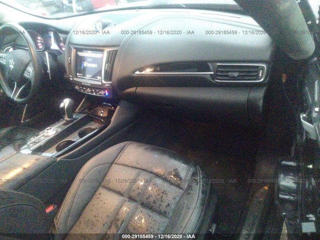 Photo 4 VIN: ZN661YUS2JX270632 - MASERATI LEVANTE 