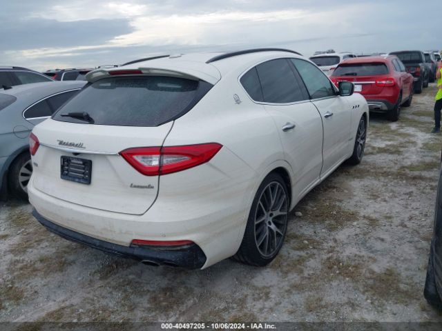 Photo 3 VIN: ZN661YUS2KX310466 - MASERATI LEVANTE 