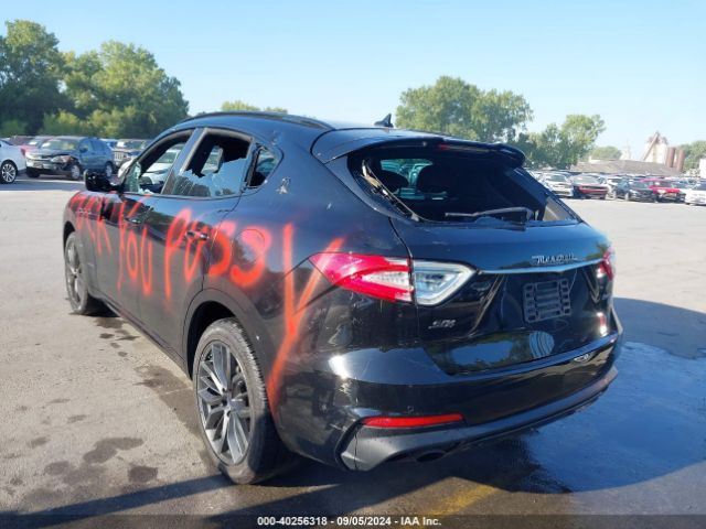 Photo 2 VIN: ZN661YUS3KX314915 - MASERATI LEVANTE 