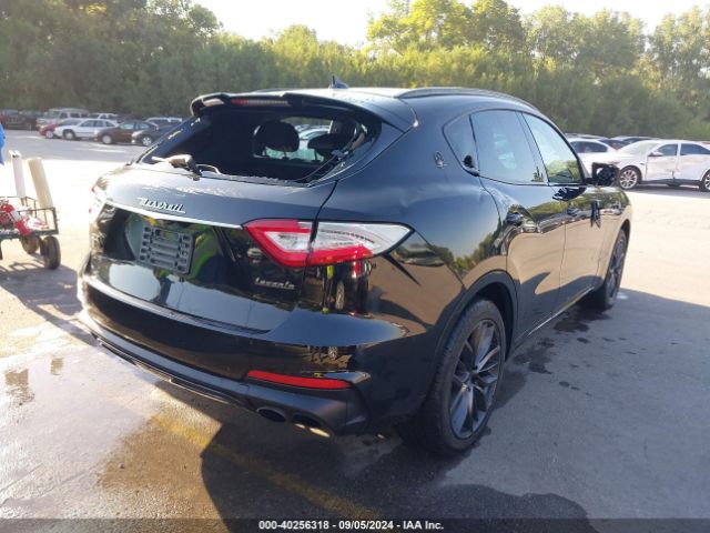 Photo 3 VIN: ZN661YUS3KX314915 - MASERATI LEVANTE 