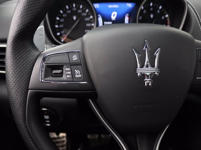 Photo 9 VIN: ZN661YUS7KX328168 - MASERATI LEVANTE 