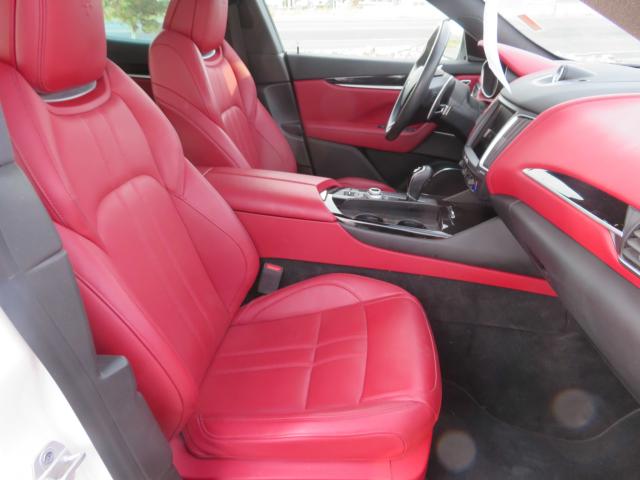 Photo 4 VIN: ZN661YUS8JX293641 - MASERATI LEVANTE 