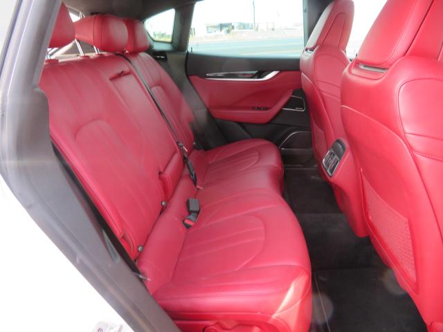 Photo 5 VIN: ZN661YUS8JX293641 - MASERATI LEVANTE 