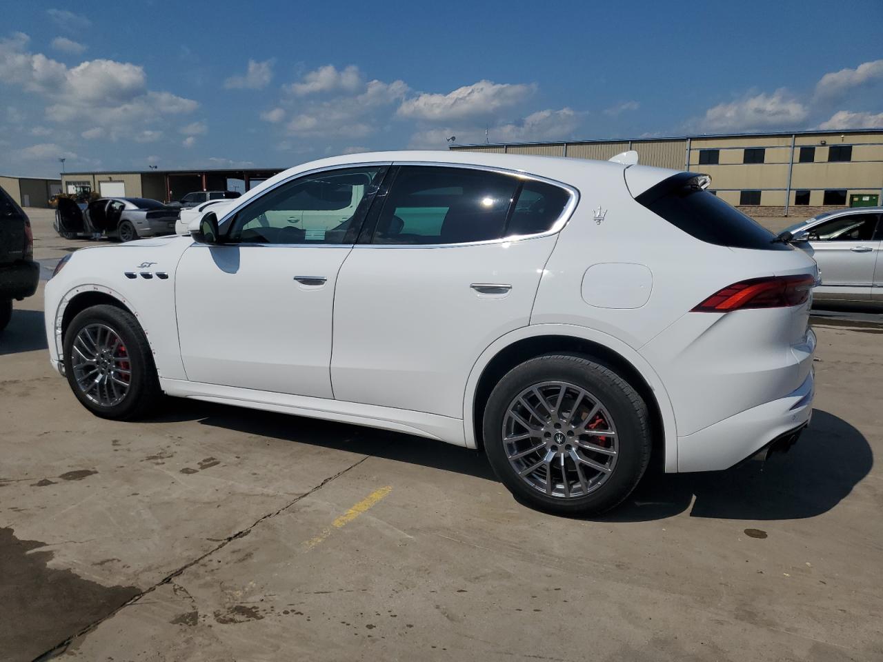 Photo 2 VIN: ZN682AVAXP7416108 - MASERATI GRECALE 