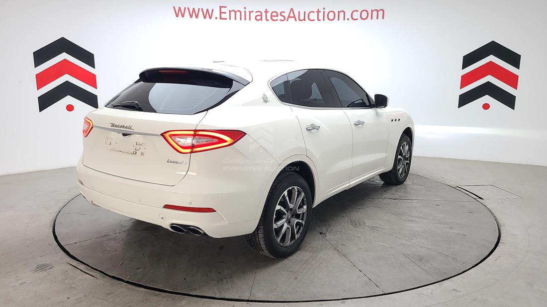 Photo 11 VIN: ZN6XU61F3HX231033 - MASERATI LEVANTE 