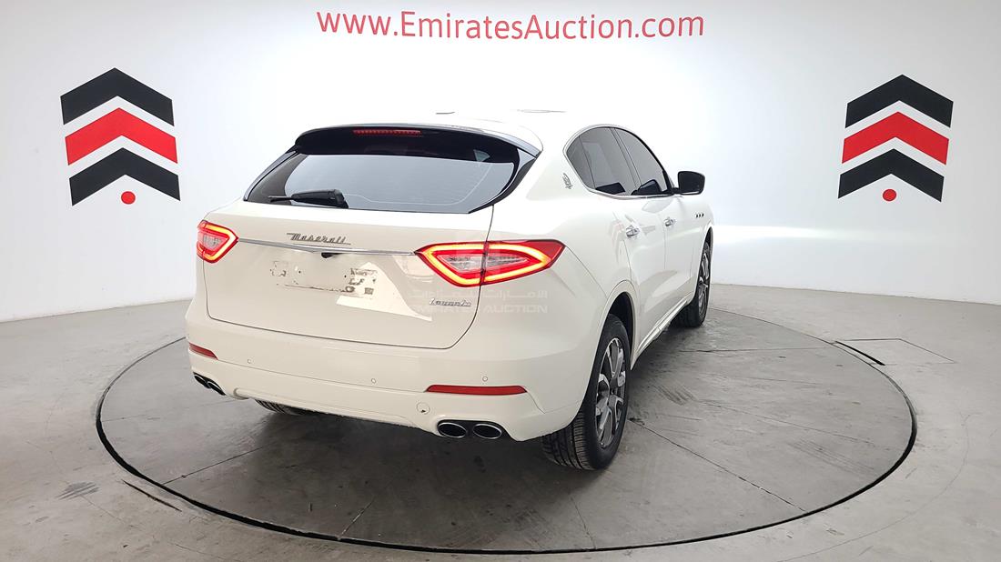 Photo 12 VIN: ZN6XU61F3HX231033 - MASERATI LEVANTE 