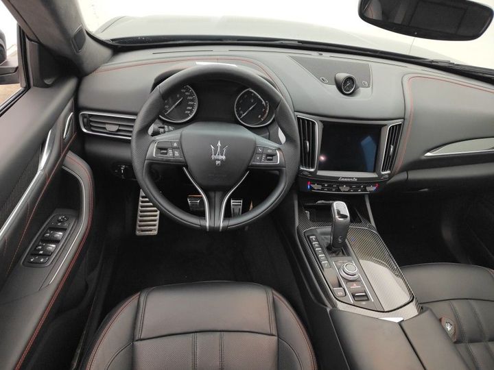 Photo 8 VIN: ZN6YU61B00X348898 - MASERATI LEVANTE 