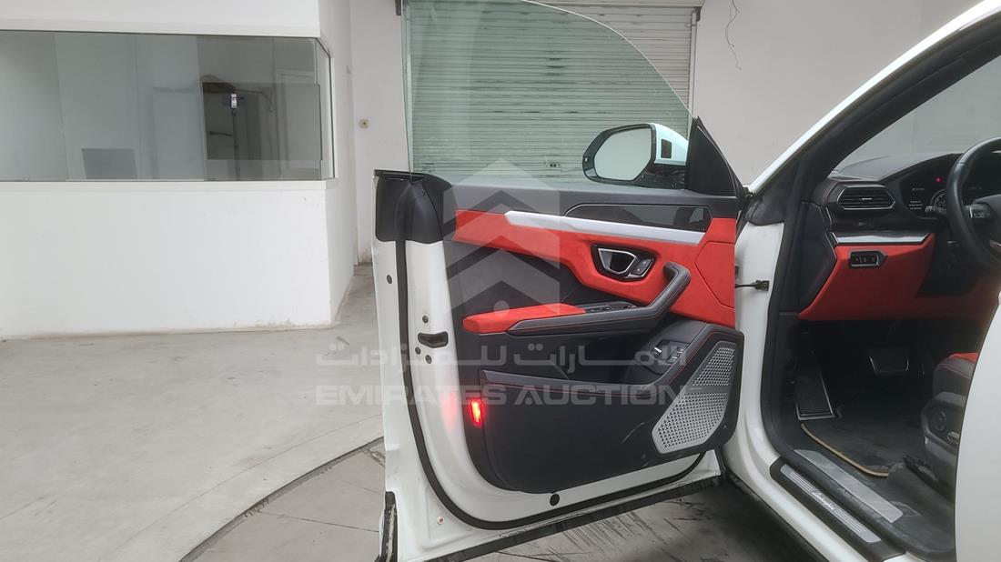 Photo 10 VIN: ZPBEA1ZL8KLA00652 - LAMBORGHINI URUS 