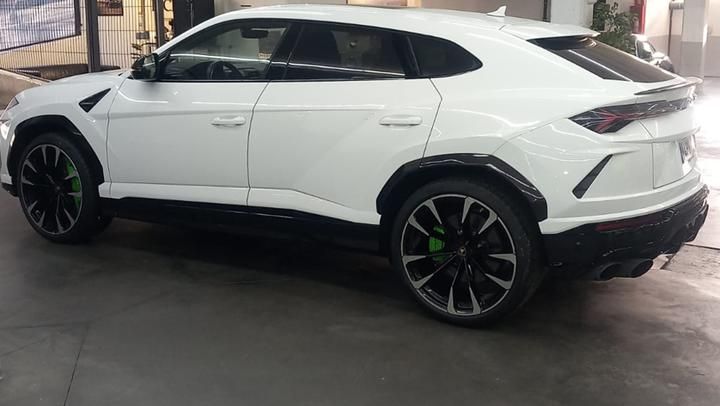 Photo 3 VIN: ZPBEA1ZL9KLA04466 - LAMBORGHINI URUS 