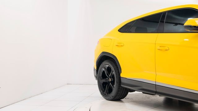 Photo 3 VIN: ZPBUA1ZL2KLA01212 - LAMBORGHINI URUS 