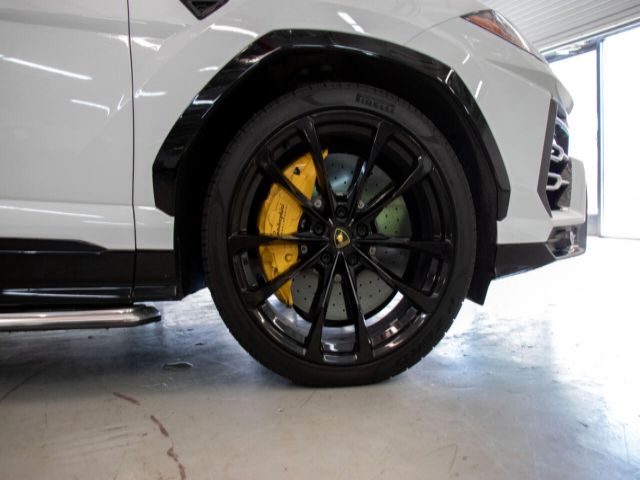 Photo 5 VIN: ZPBUA1ZL3MLA15316 - LAMBORGHINI URUS 