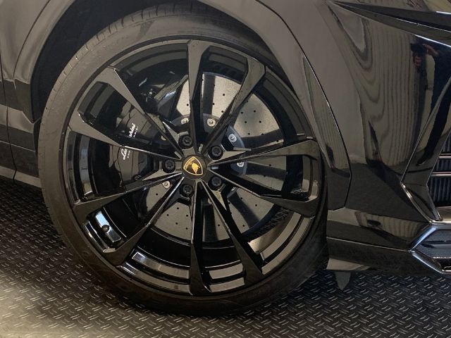 Photo 2 VIN: ZPBUA1ZL7MLA12421 - LAMBORGHINI URUS 