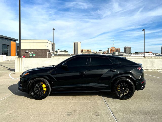 Photo 4 VIN: ZPBUA1ZL9MLA14168 - LAMBORGHINI URUS 