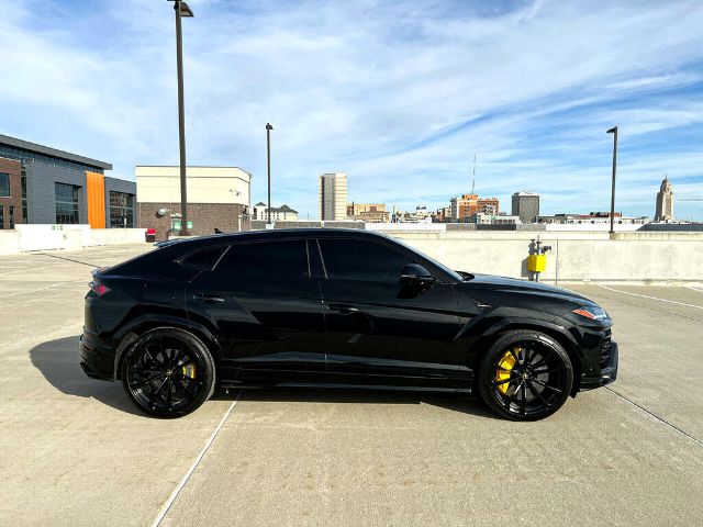 Photo 5 VIN: ZPBUA1ZL9MLA14168 - LAMBORGHINI URUS 