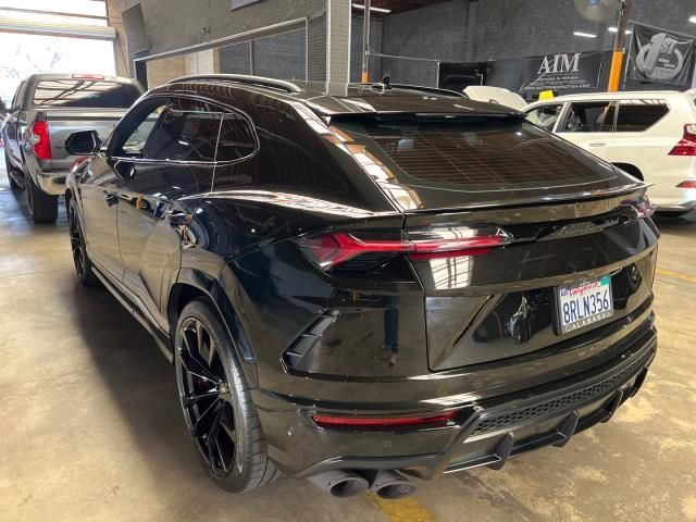 Photo 1 VIN: ZPBUA1ZLXKLA02382 - LAMBORGHINI URUS 