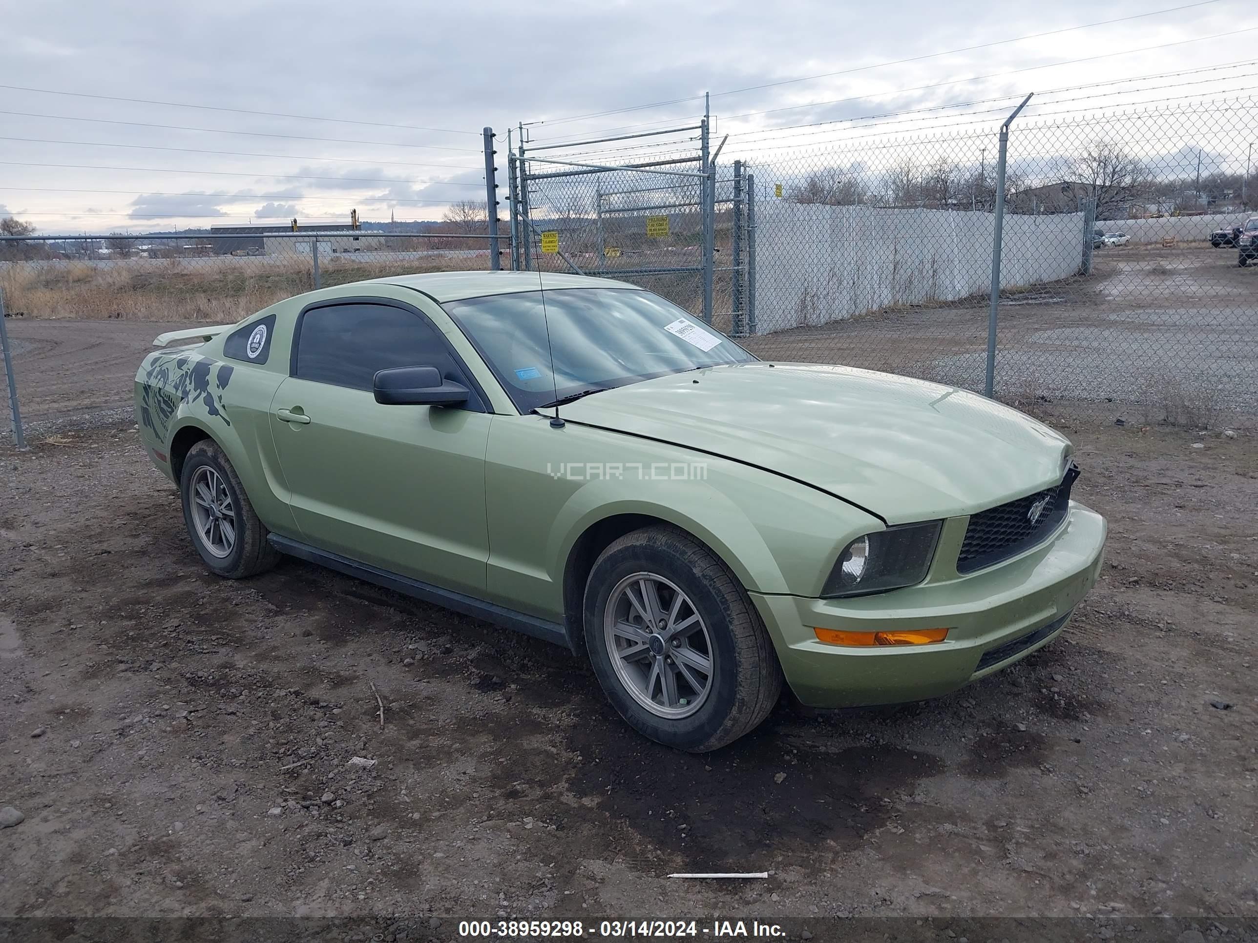 VIN: 1ZVFT80N555102915 - ford mustang