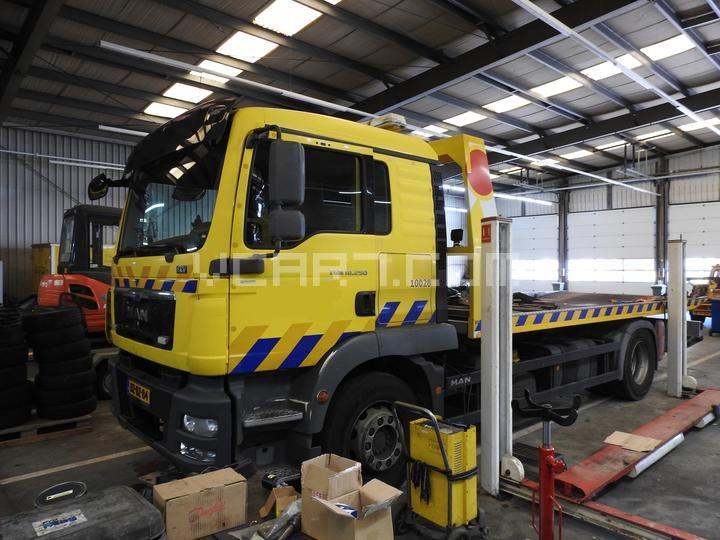 VIN: WMAN13ZZ95Y257362 - 45 man tgm tow truck heavy lorry