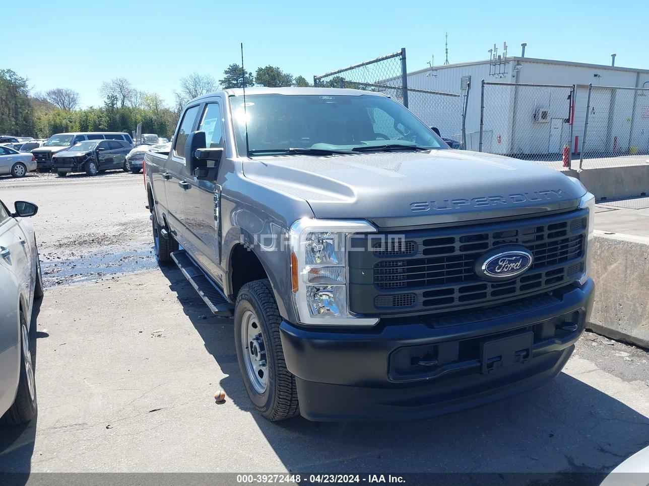 VIN: 1FT8W3BAXRED76407 - ford f350